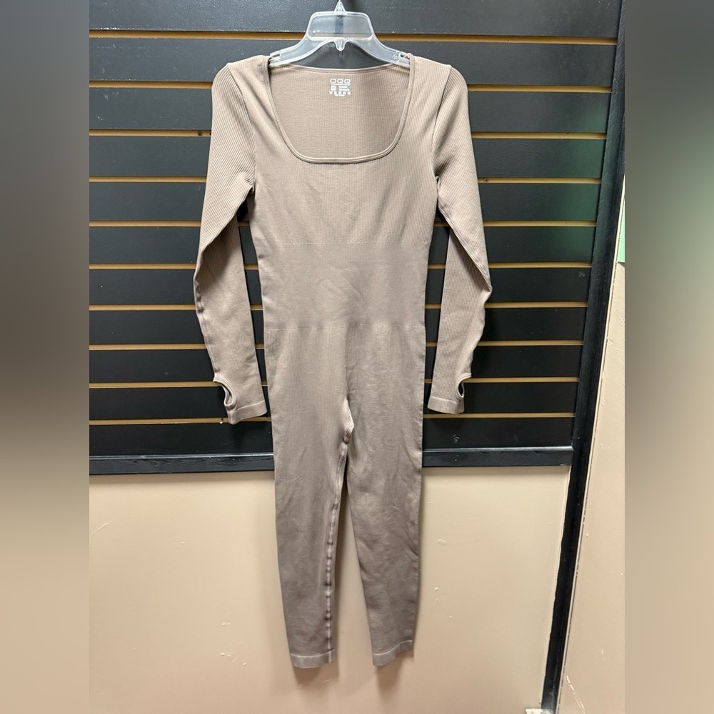 New Without Tags OQQ Seamless Long Sleeve Jumpsuit M